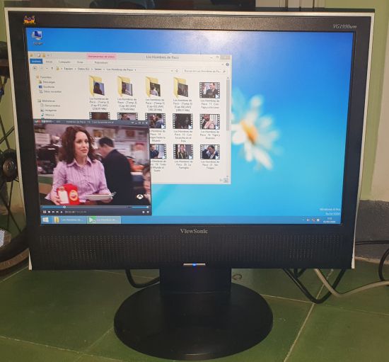 📢 Display / Monitor 19" ViewSonic